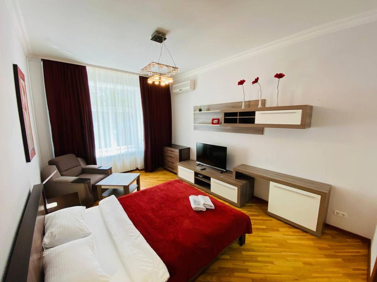 Real Home Apartments In Kiev Center Eksteriør billede